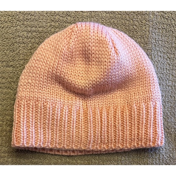 NWT - Columbia Cascade Peak II Beanie Hat Pink - Unisex One‎ Size - MSRP $30 - Picture 5 of 6